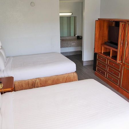Hotel Elev8 Conroe Ngoại thất bức ảnh