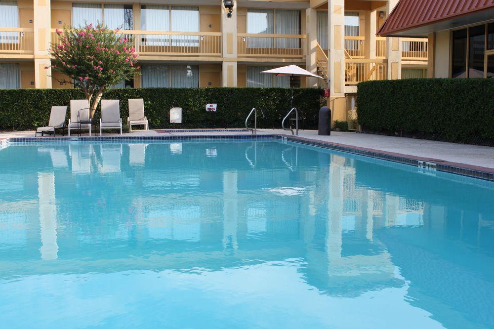 Hotel Elev8 Conroe Ngoại thất bức ảnh