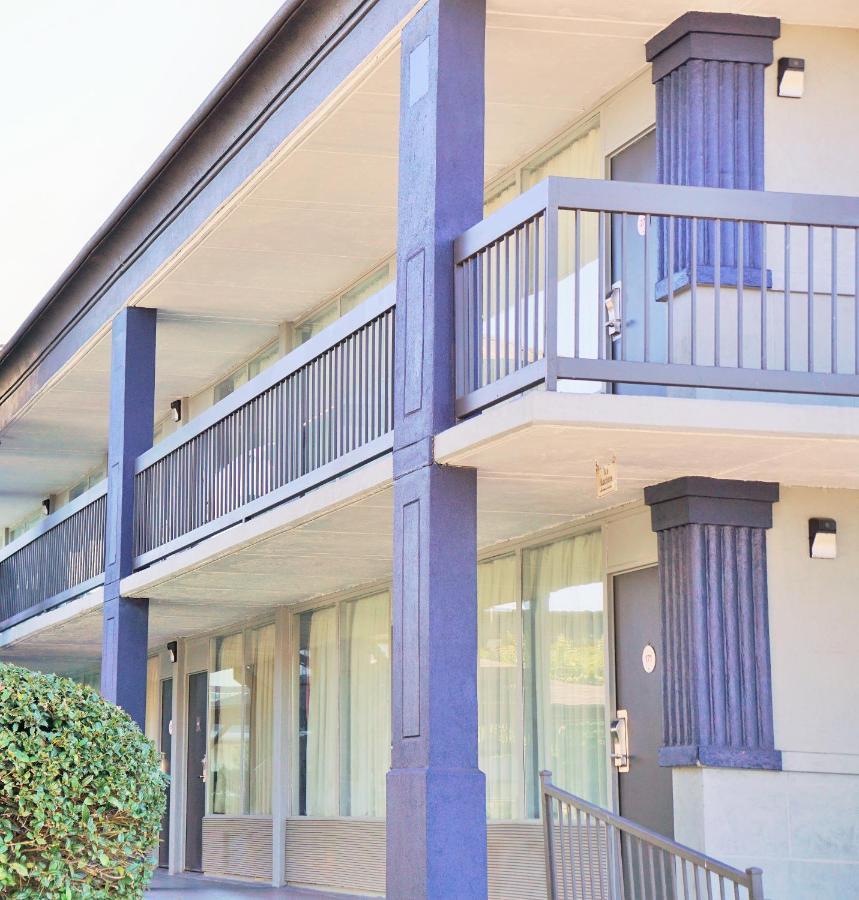 Hotel Elev8 Conroe Ngoại thất bức ảnh