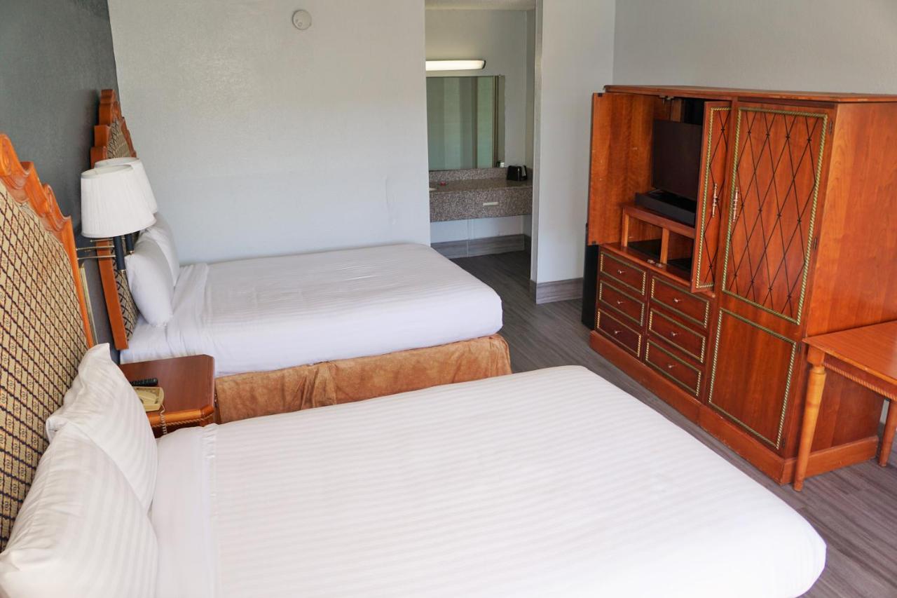 Hotel Elev8 Conroe Ngoại thất bức ảnh