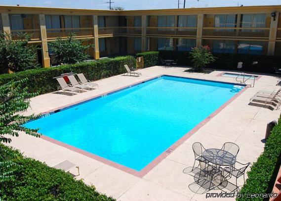 Hotel Elev8 Conroe Ngoại thất bức ảnh